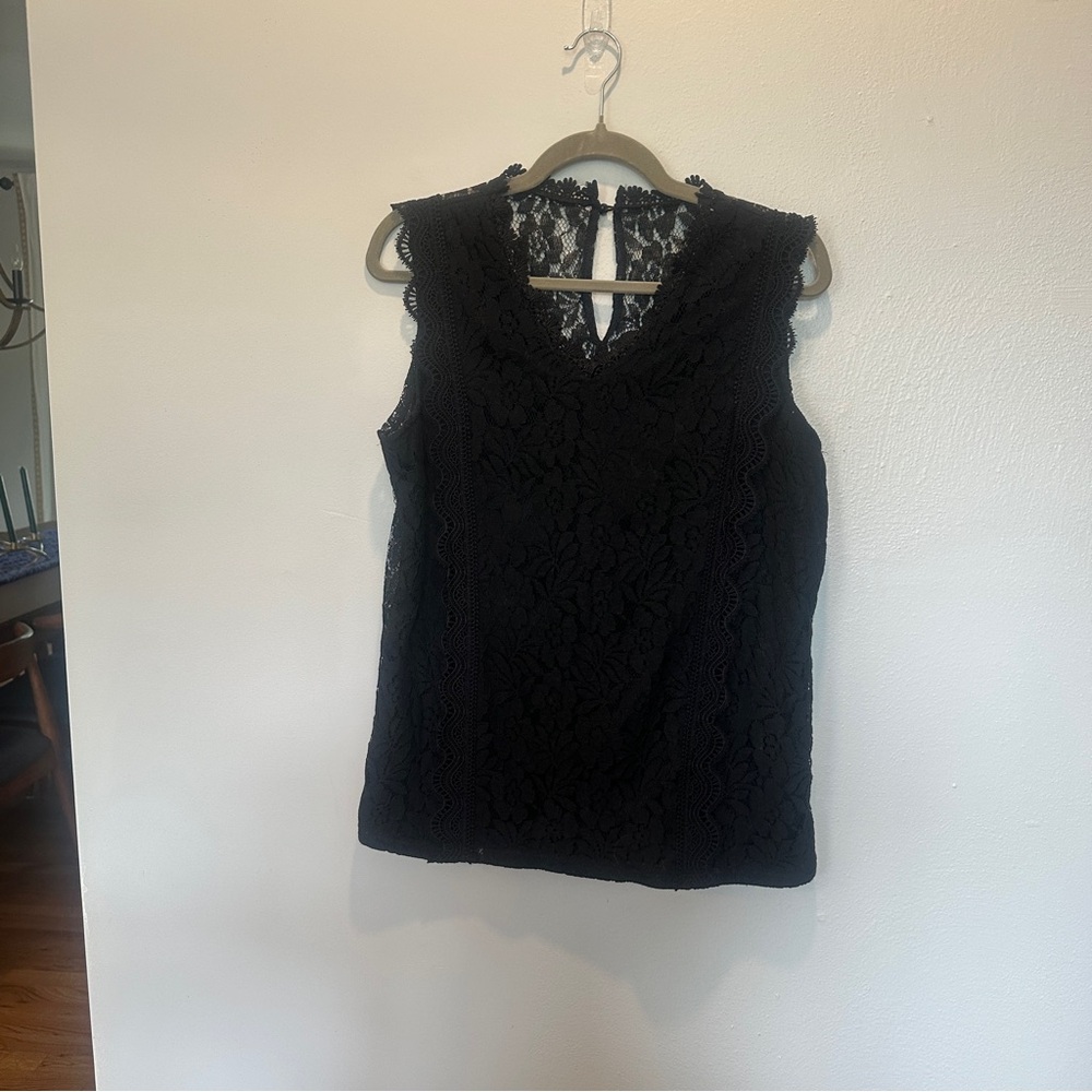 Black Lace Sleeveless Women's Top